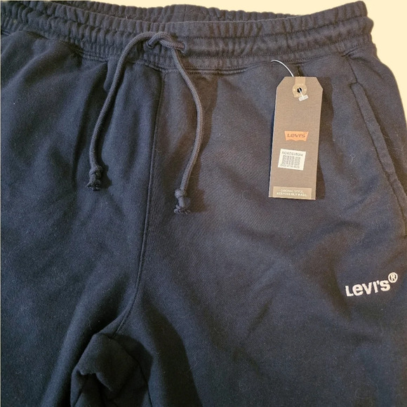 Levi's Premium Workout SweatShorts - Picture 2 of 5